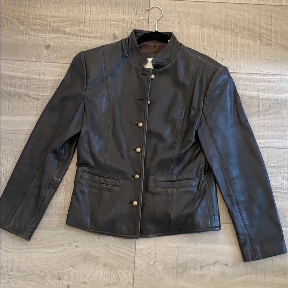 100% leather jacket size 4-6